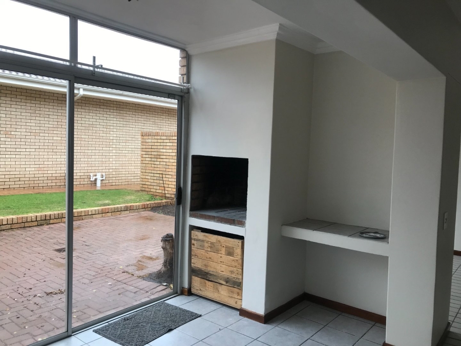 3 Bedroom Property for Sale in Dormehls Drift Western Cape